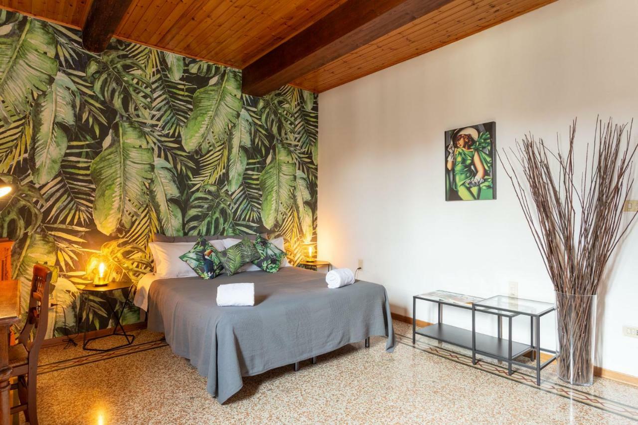 Via Ricasoli Next To Accademia Apartment Florence